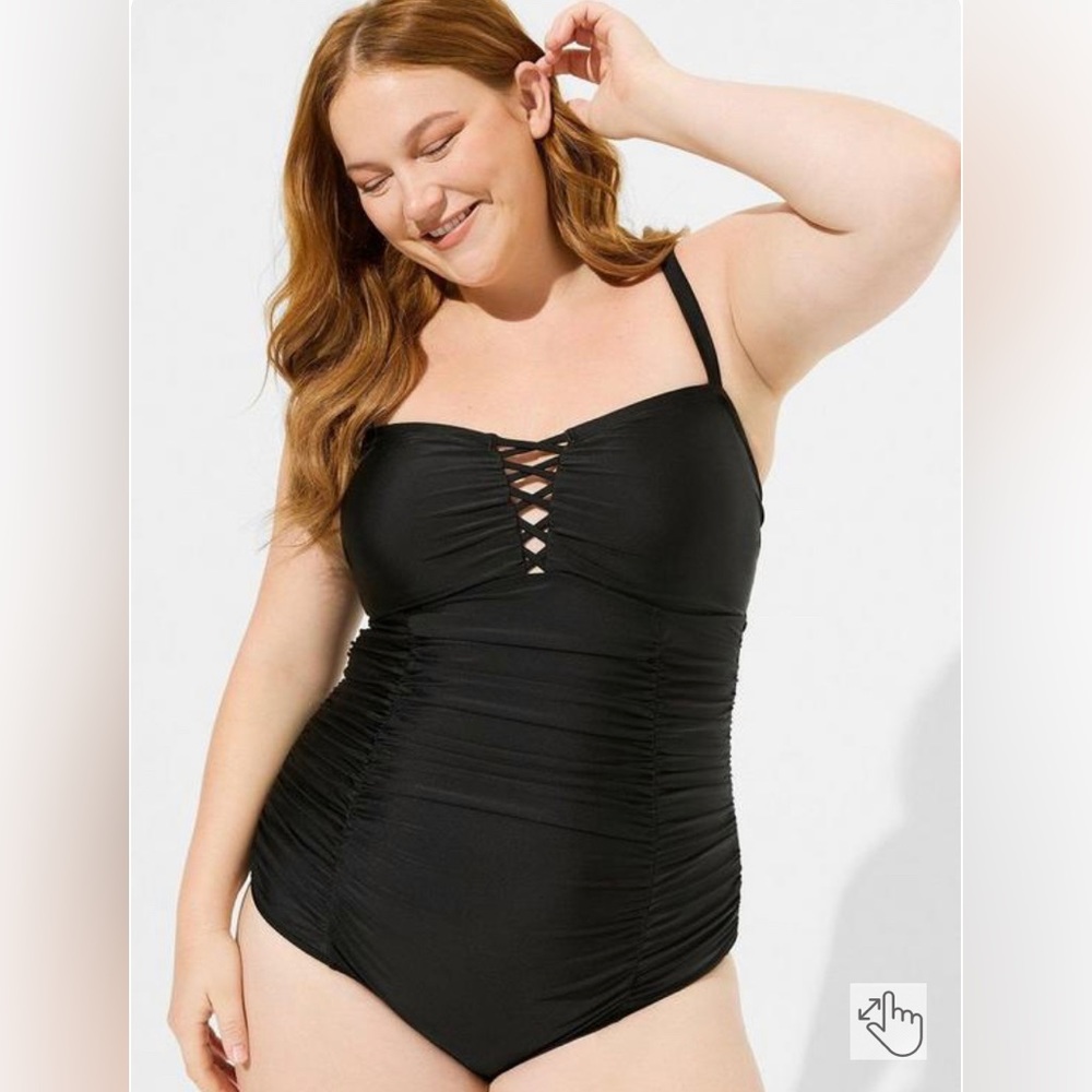 Torrid Slim Fix Wireless Lattice Front One Piece Swim- Size 1
